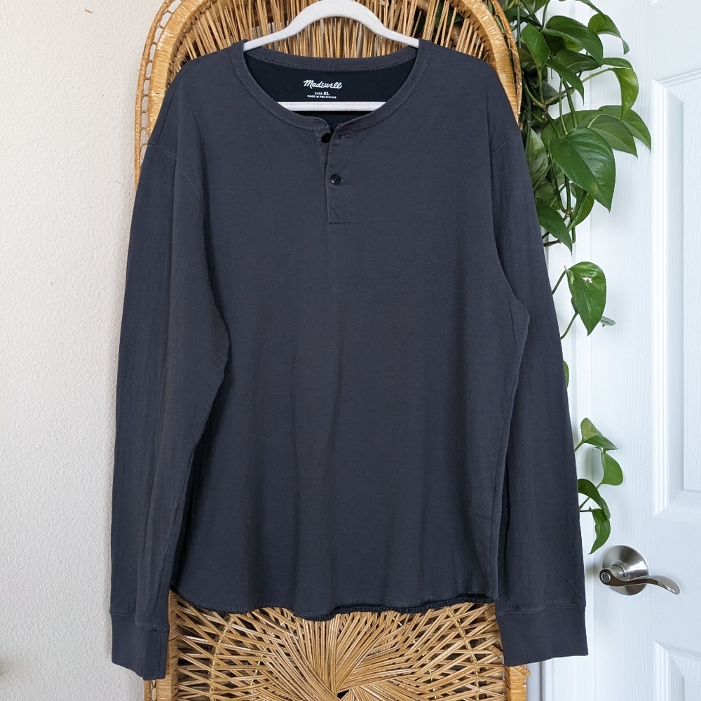 Madewell Men's Long Sleeve Henley in Charcoal Gray